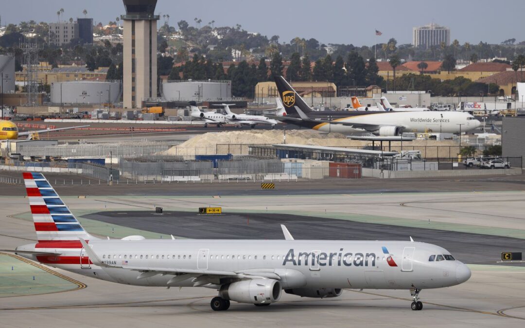 American Airlines ‘technical issue’ grounds flights across the US