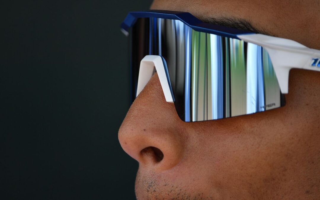 Meta’s next smart glasses may be with Oakley