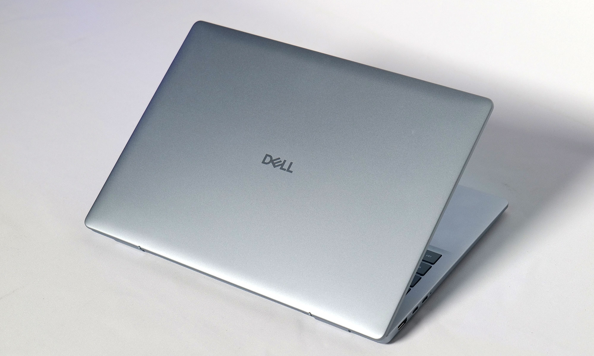 The new Dell 14 Plus features a clear but unexciting name.