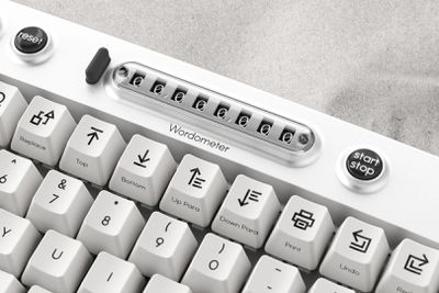 A closeup of the Astrohaus Freewrite Wordrunner keyboard’s mechanical word counter.