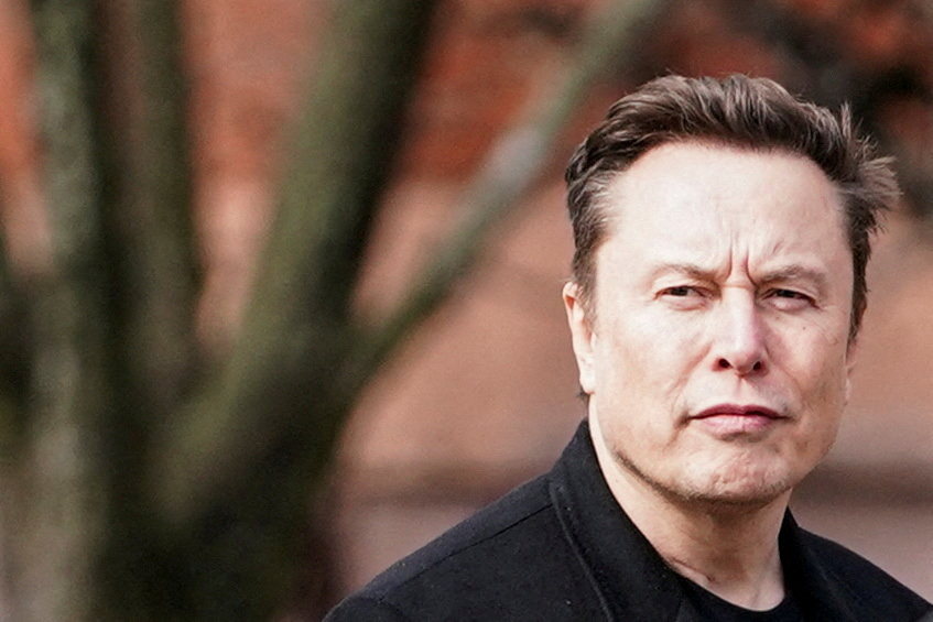 FILE PHOTO: Elon Musk leaves after a meeting with Indian Prime Minister Narendra Modi at Blair House, in Washington, D.C., U.S., February 13, 2025. REUTERS/Nathan Howard/File Photo