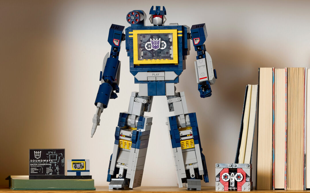 Lego’s first buildable Decepticon Transformer is a talking Soundwave