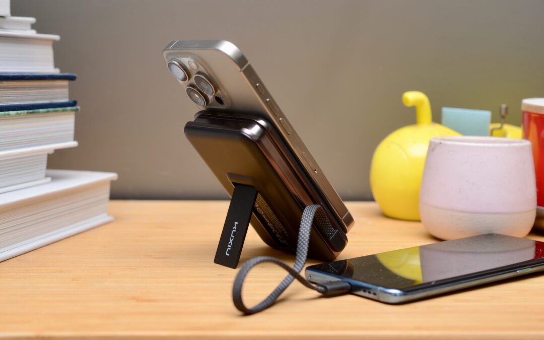 Kuxiu’s S3 MagSafe power bank is bigger and better and probably won’t explode
