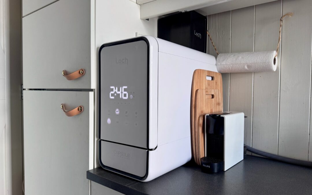 The Loch Capsule dishwasher is small, fast, and efficient — it even sanitizes gadgets