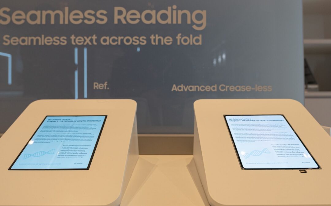 Is this the folding iPhone’s creaseless display?