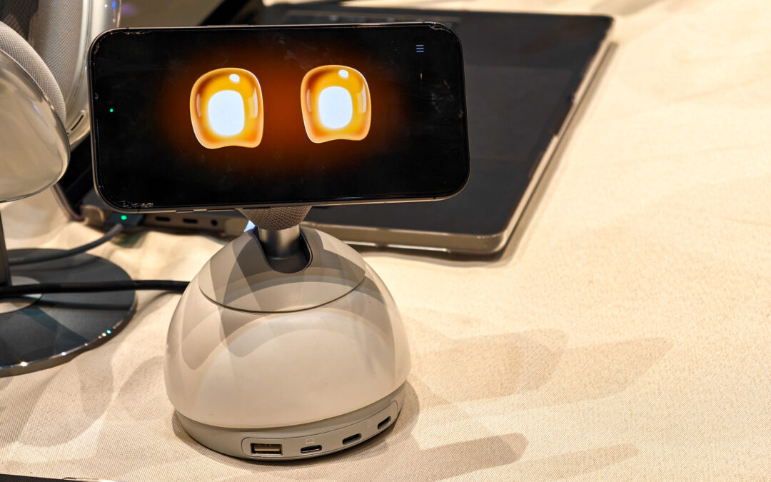 This desktop charger turns your iPhone into a robotic AI assistant