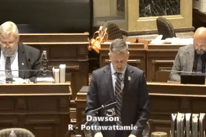 Iowa Senate advances sweeping gambling enforcement and tax changes in major bill