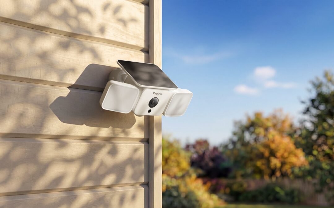Reolink’s first solar-powered floodlight camera offers wire-free home security