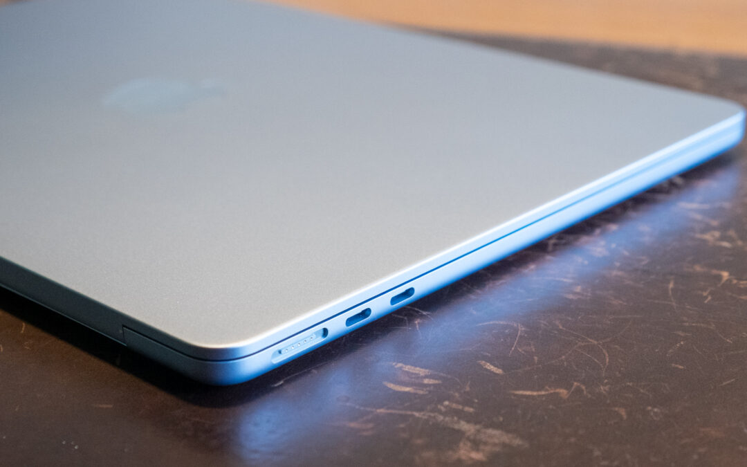 MacBook Air M5 review: Same but faster