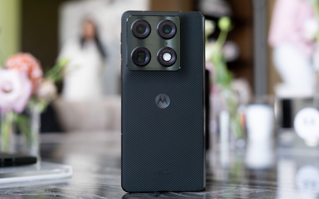 Motorola just revealed the Razr Fold’s price and hoo boy