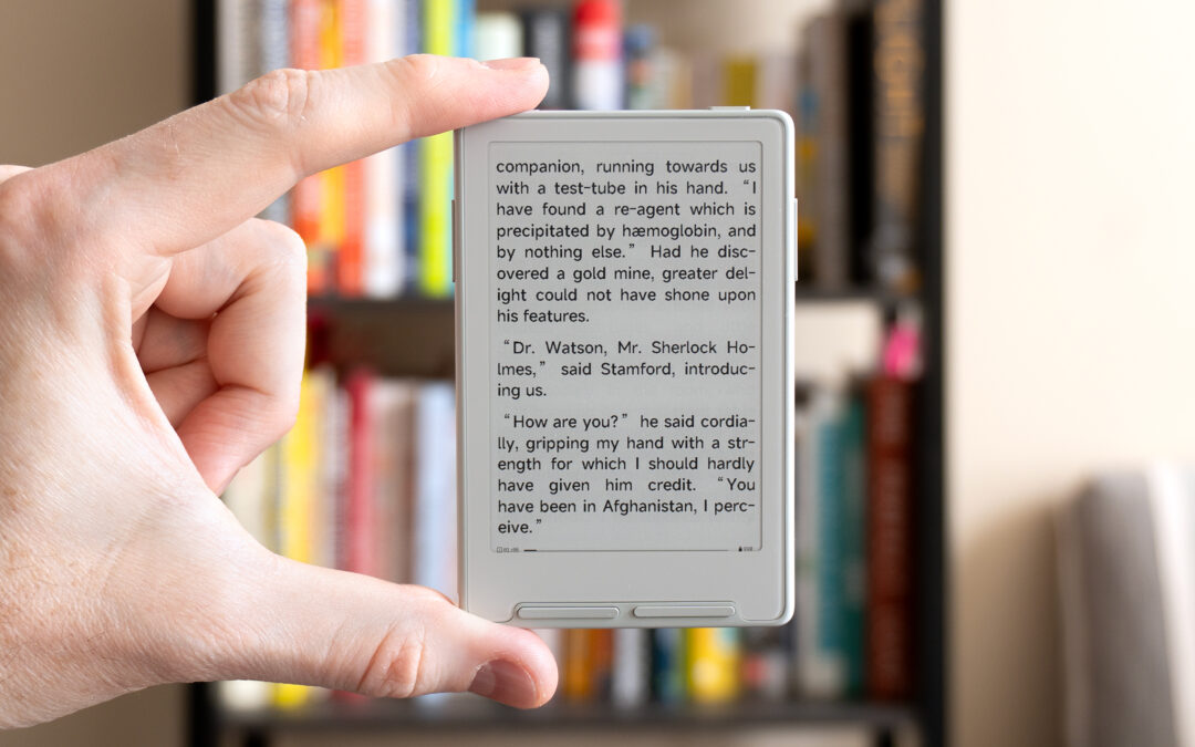 Some of Xteink’s credit card-sized e-readers are losing their best feature