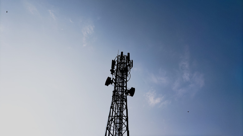 AT&T, T-Mobile, and Verizon join forces to eliminate mobile coverage dead zones