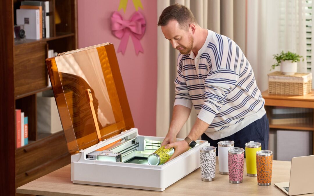 You can print, slice, and engrave using this desktop crafting machine