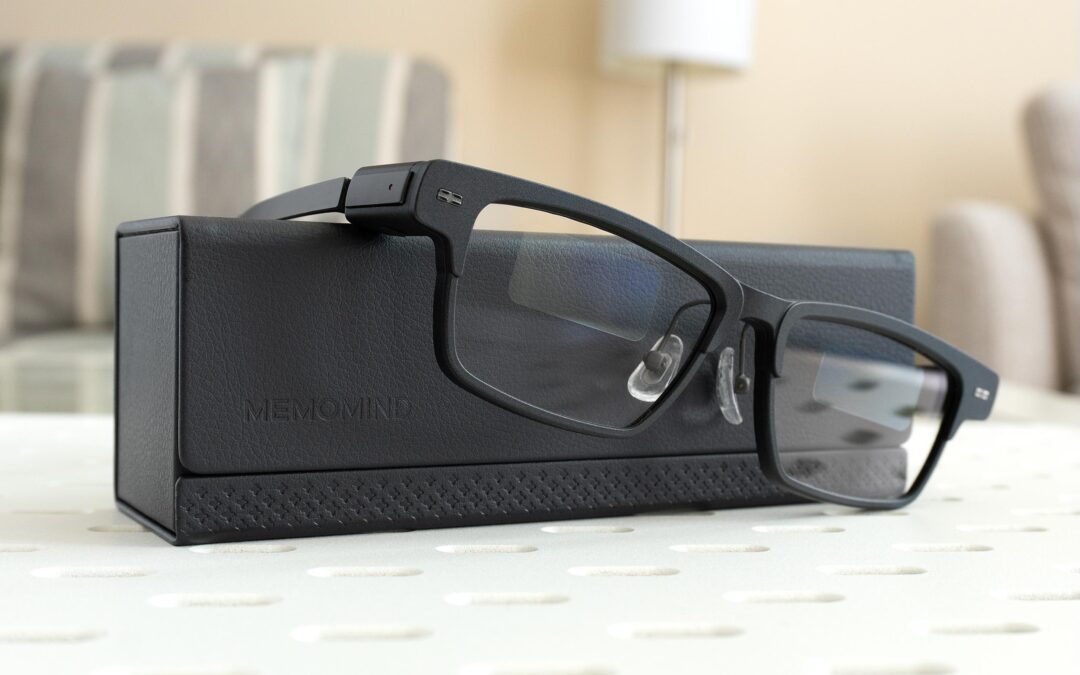 These camera-free smart glasses made me feel like Tony Stark