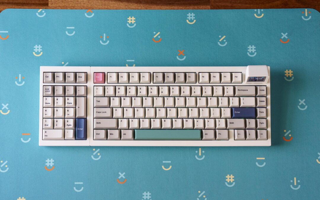 Hey number pad lovers, this is a keyboard we can finally agree on