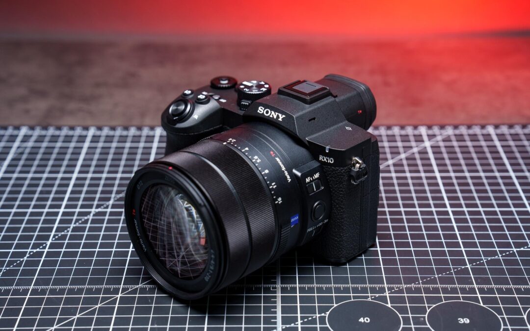 Sony brings back the superzoom RX10 with a stacked sensor and a high price