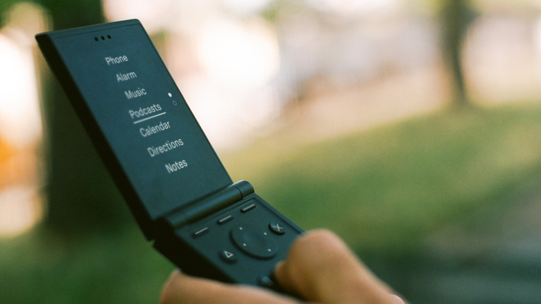 The Light Flip is a minimalist flip phone that leaves out all those distracting apps