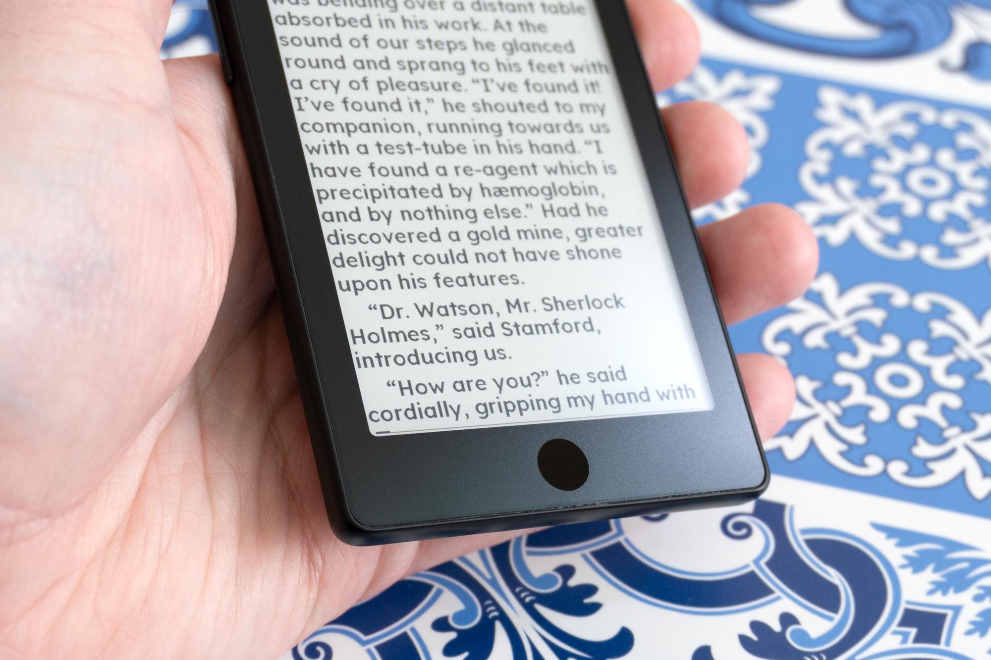 A close-up of the touch home button on the front of the Xteink X4 Pro. A close-up of the touch home button on the front of the Xteink X4 Pro.