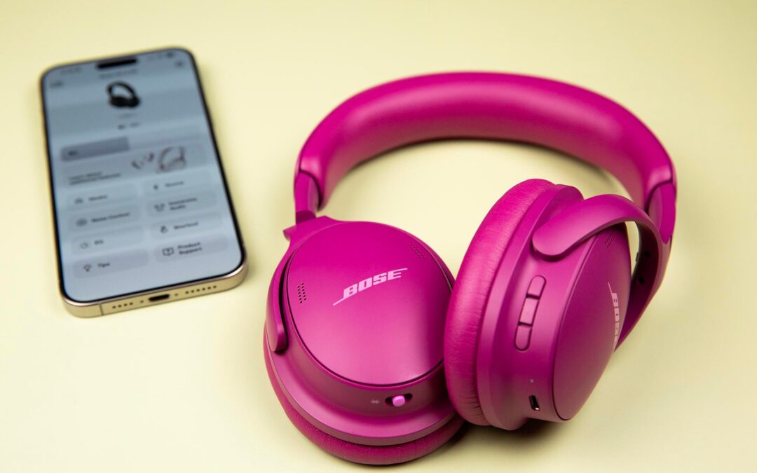 The second-generation Bose QuietComfort Headphones are good, but don’t stand out