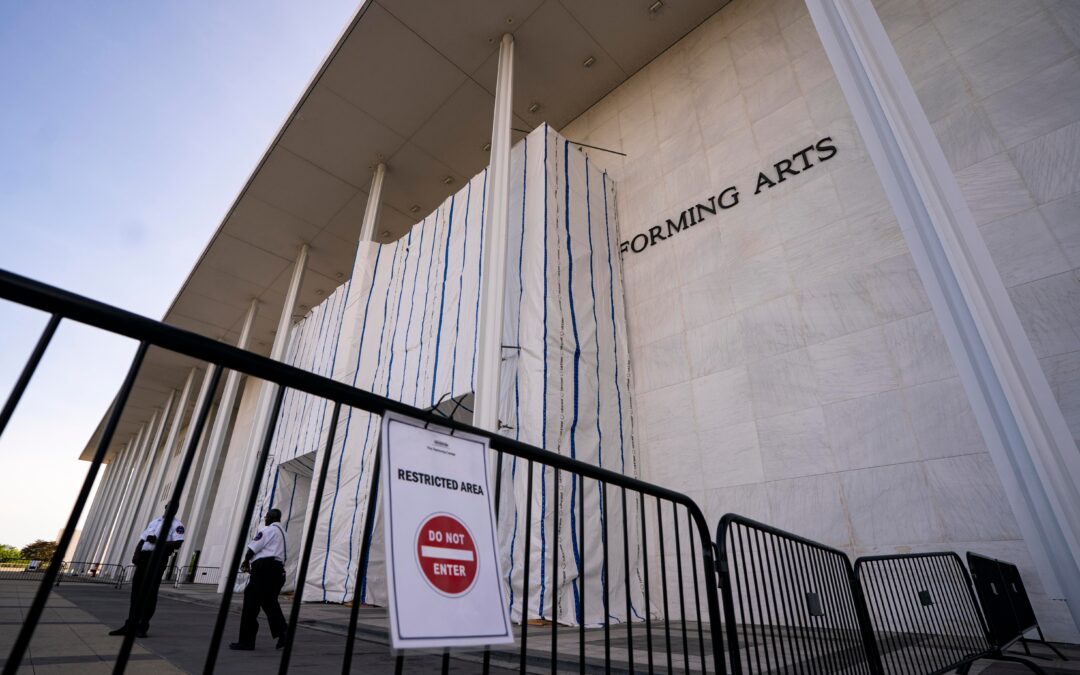 Trump threatens to demolish another DC landmark