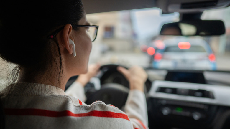 Can you wear your headphones while driving? It depends on the state