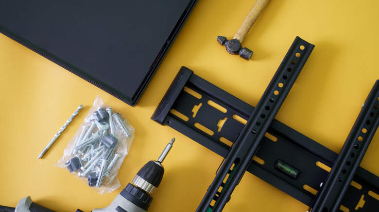 What is a VESA mount and how to know what type your TV has