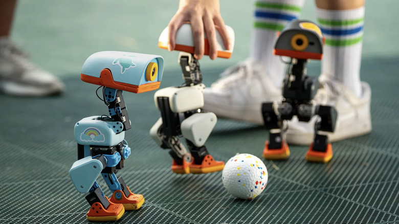 HuggingFace and Pollen Robotics open pre-orders for the $399 Microduck