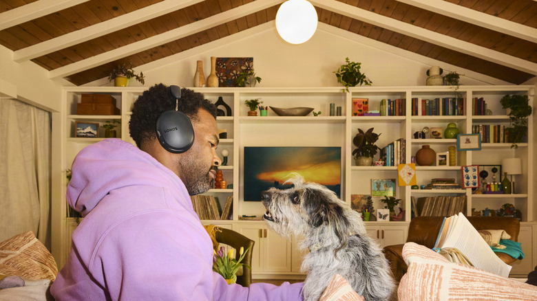 Sonos’ Ace Ultra headphones can swap audio with any Sonos speaker