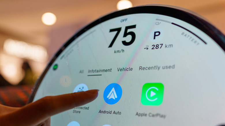 One problem with Android Auto can be fixed with a simple update