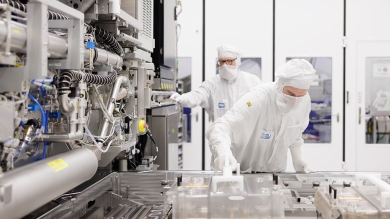 Samsung and TSMC hope AMSL’s new machines will help address the chip shortage