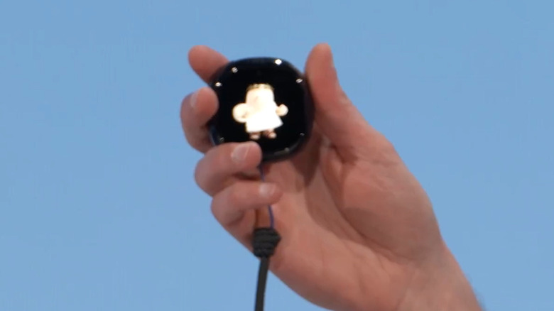 Meta put Muse in a Tamagotchi like ‘Charm’ device