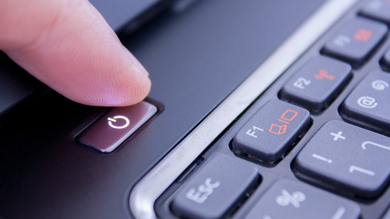 Why you should avoid holding down your PC’s power button