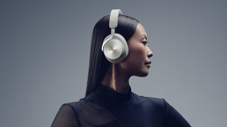 Technics brings magnetic fluid drivers to new EAH-A1000 headphones
