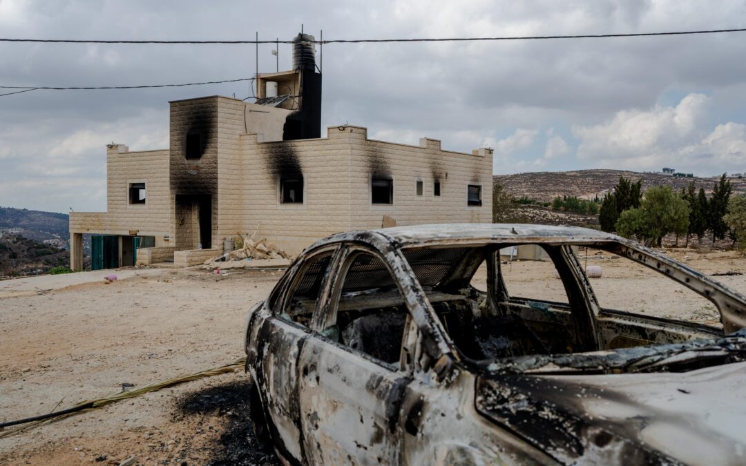 Who are the violent Israeli settlers in the West Bank?